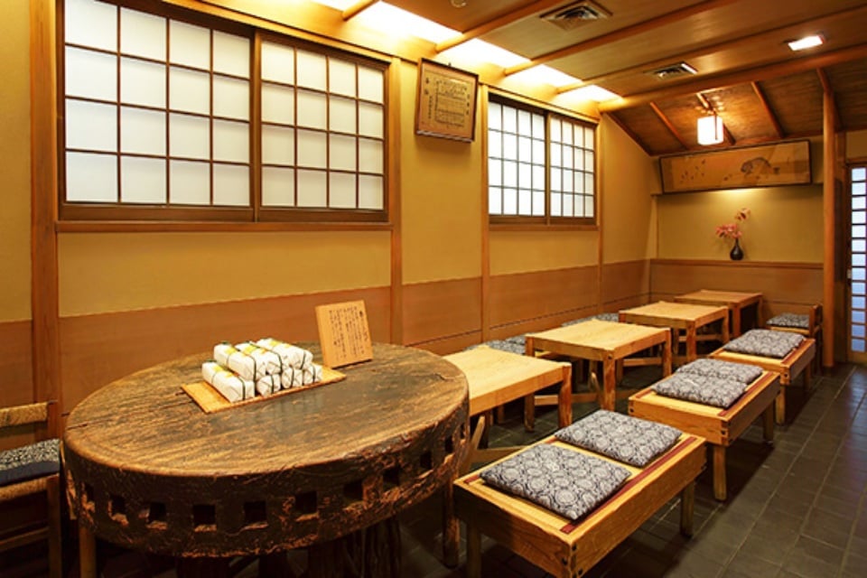 Izuu — Kyoto’s Famous Saba Sushi Restaurant