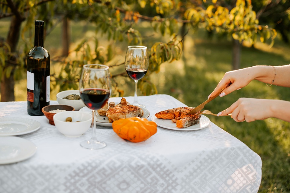 Sakura Gastronomy: Seasonal Dining Experiences