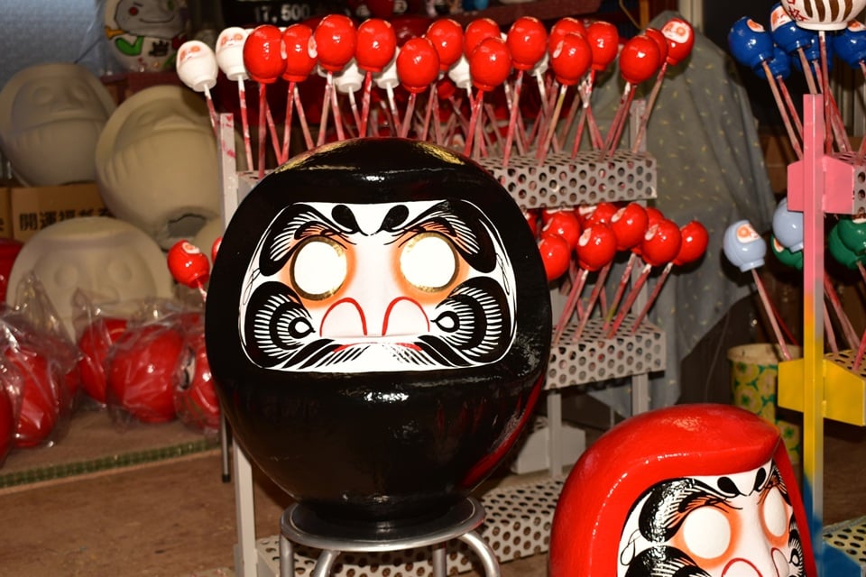 Black Daruma