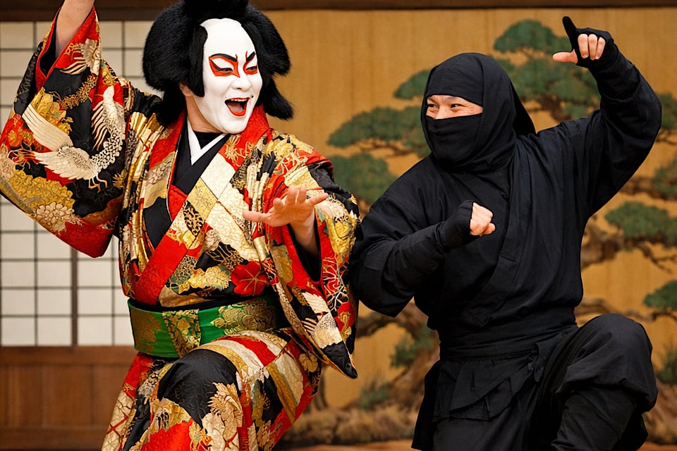 kabuki:ninnjya and kabuki dance 