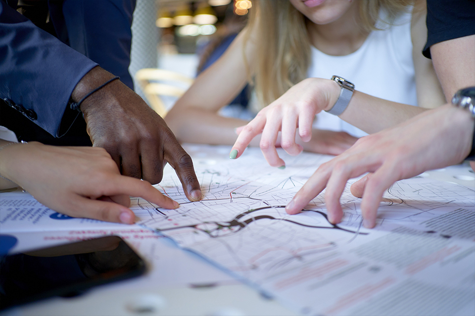 Planning logistics and itinerary for an international incentive tour