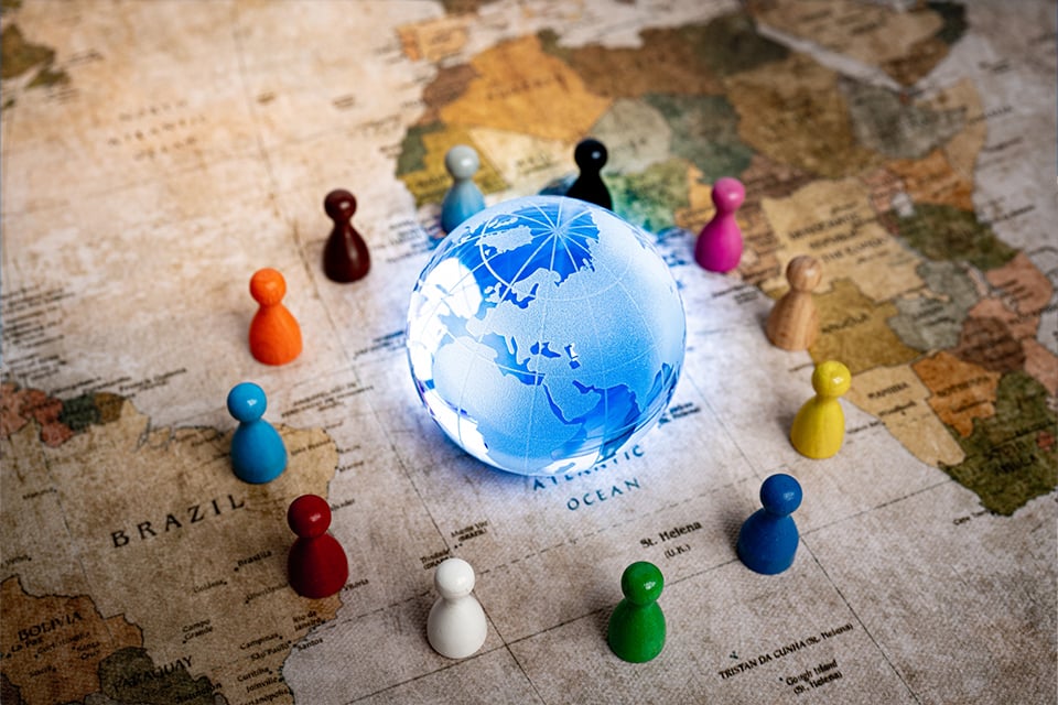 Comparing local and global event coordinator companies