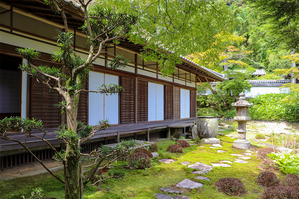 Traditional Japanese venue suitable for corporate events and executive retreats